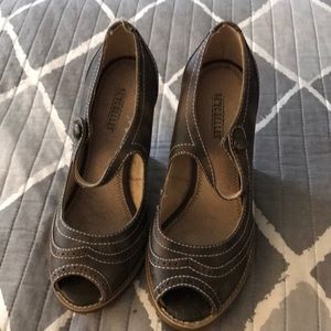 PeeptoeMaryJaneWedgeDistressed Leather